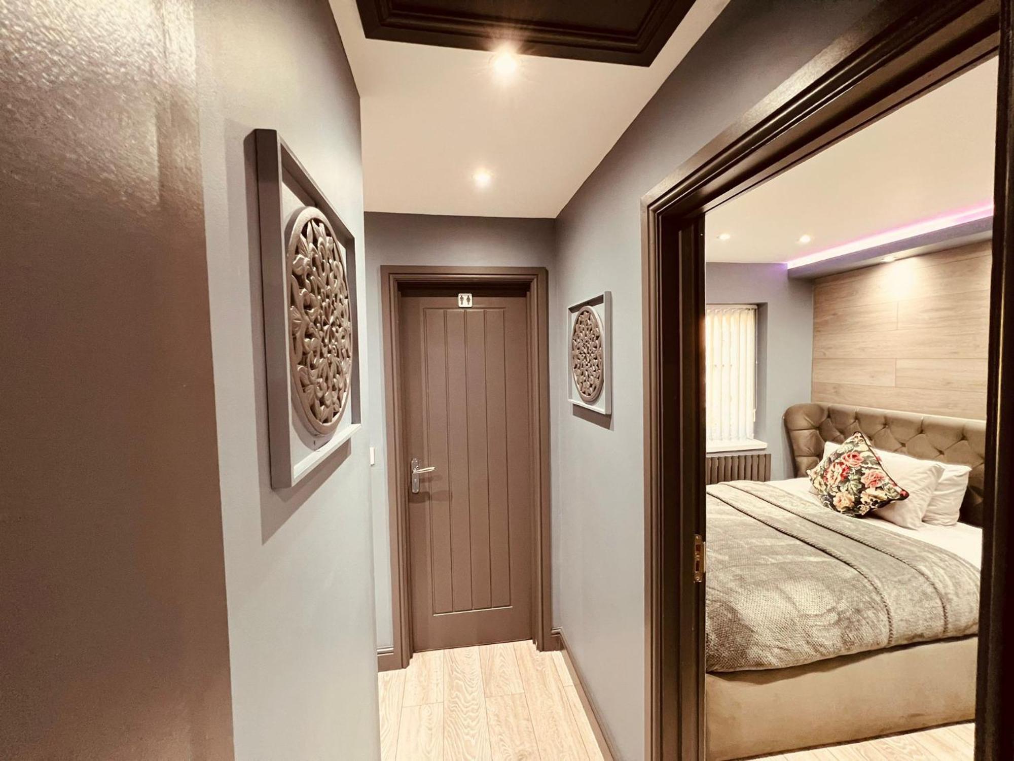Modern Suites -5 Bedroom House- With Free Parking Birmingham City Экстерьер фото