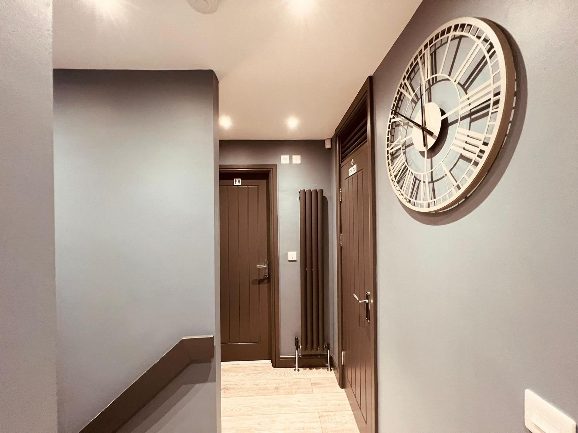 Modern Suites -5 Bedroom House- With Free Parking Birmingham City Экстерьер фото