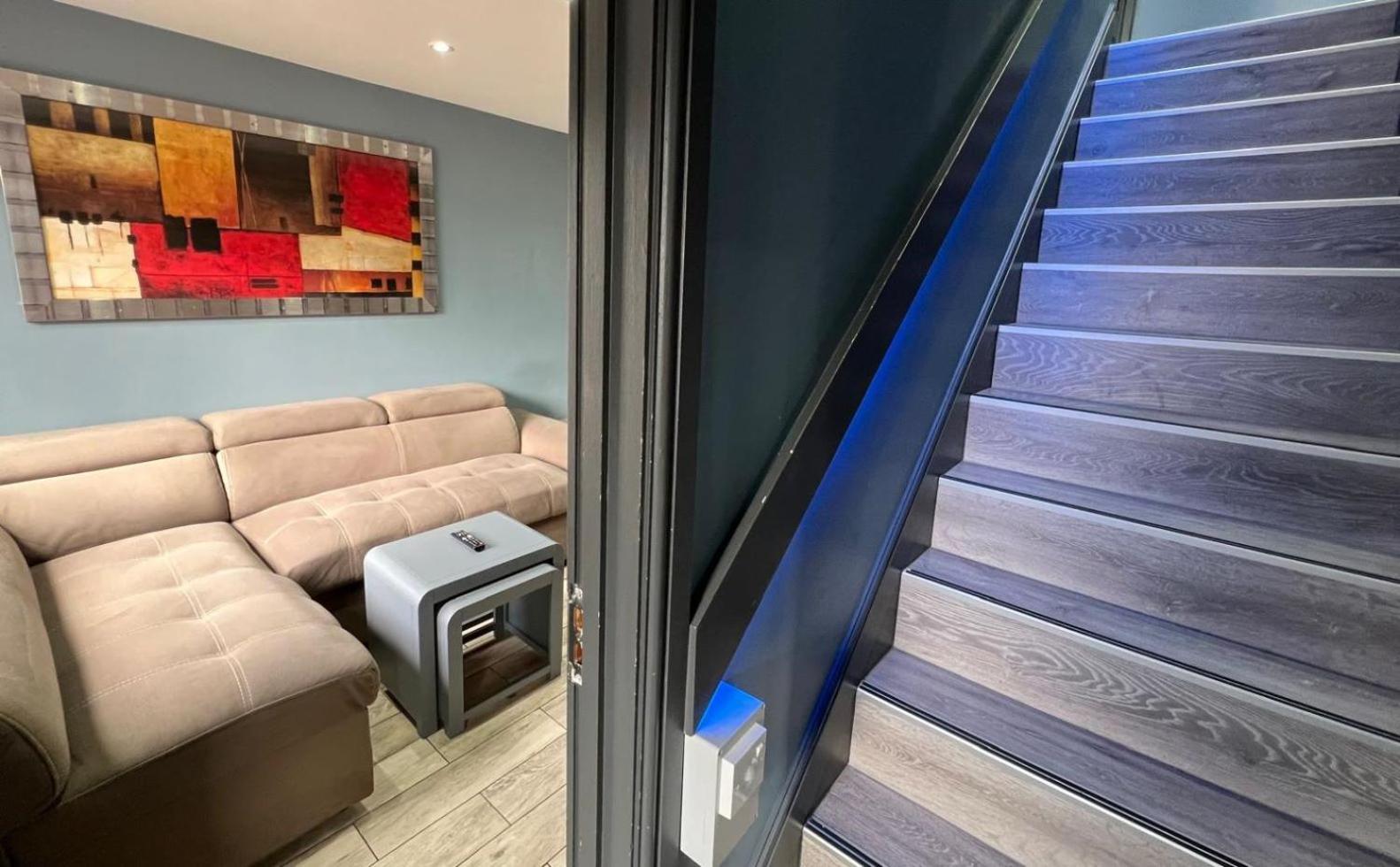 Modern Suites -5 Bedroom House- With Free Parking Birmingham City Экстерьер фото